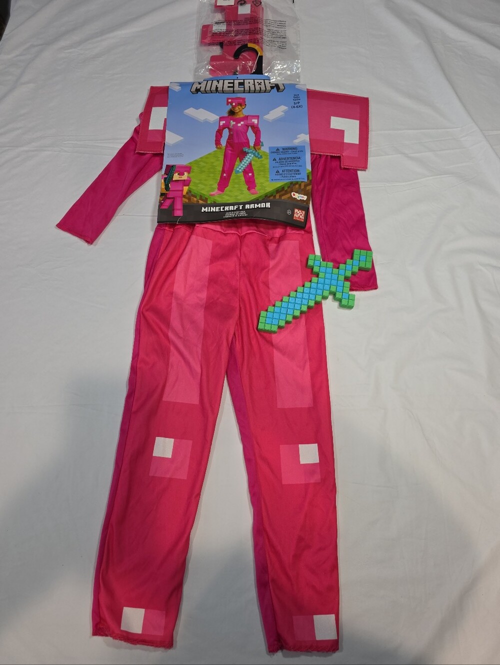 Minecraft Classic Armor NEW Kids Small 4-6X Pink Halloween Costume Mask & SWORD